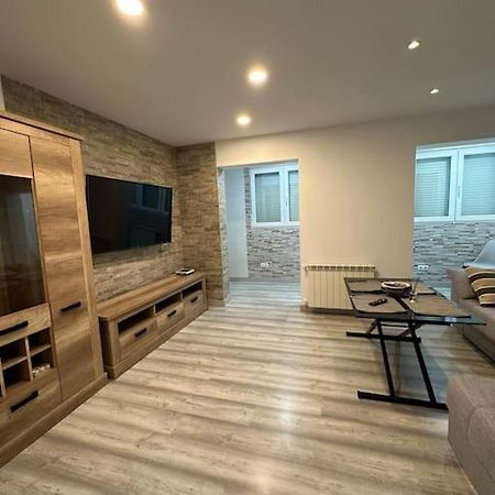 Cozy 1-Bedroom Apartment Madrid Buitenkant foto