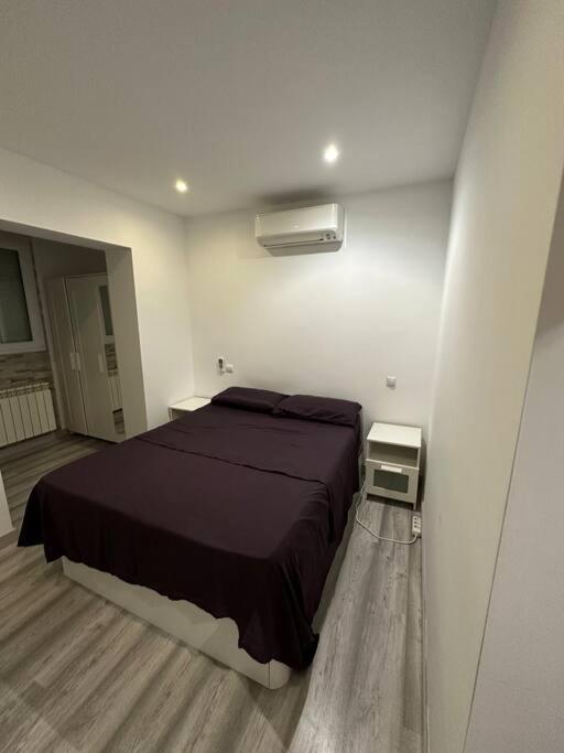Cozy 1-Bedroom Apartment Madrid Buitenkant foto