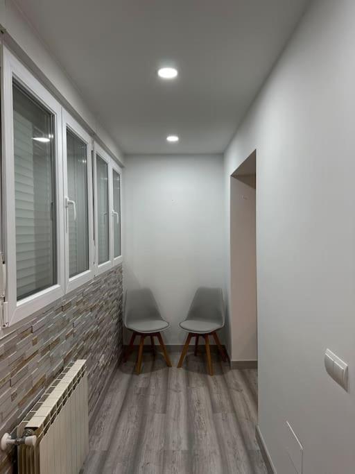 Cozy 1-Bedroom Apartment Madrid Buitenkant foto