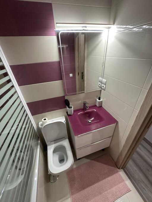 Cozy 1-Bedroom Apartment Madrid Buitenkant foto